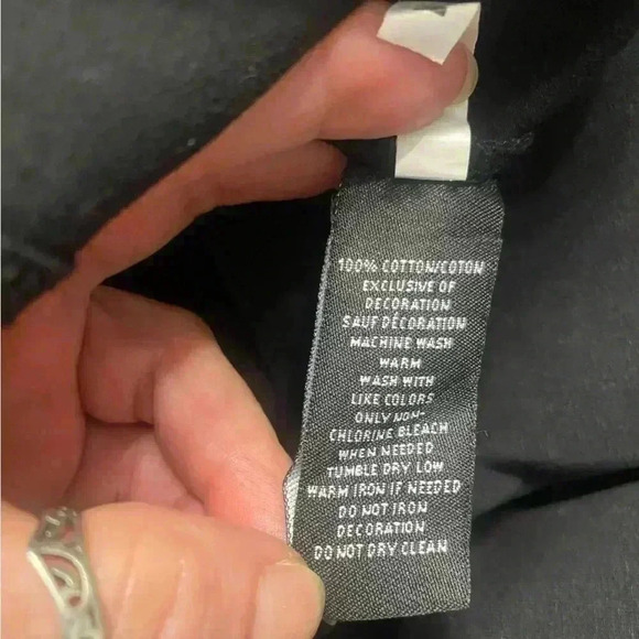 Bart Simpson short sleeve felt appliqué with him spinning basketball. Mens Med - Picture 8 of 8